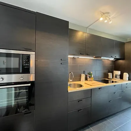 Cosy & Bright In Belle Epoque-area דירה *